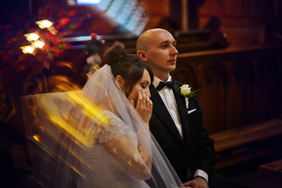 reportaż ślubny kraków, ceremonia ślubna , kościół w jurkowie