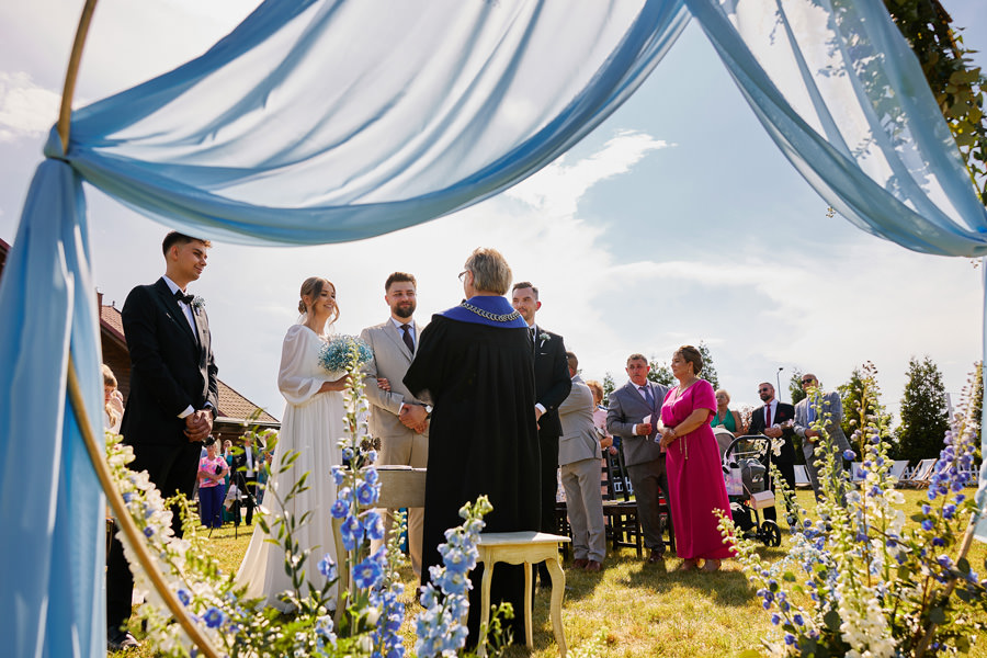 ponadczasowe zdjęcia ślubne